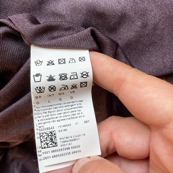 Hugo Boss black / red print  long sleeve, knee length dress size L - Picture 5 of 6